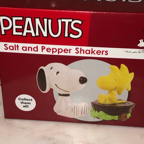 Peanuts Kitchen Nwtpeanuts Snoopy Woodstock Salt Pepper Shakers Set